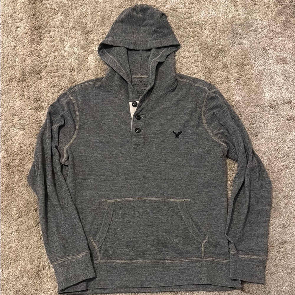 🍍American Eagle light weight hoodie🍍SZ med🍍pit to pit 22”🍍length 26”🍍gray